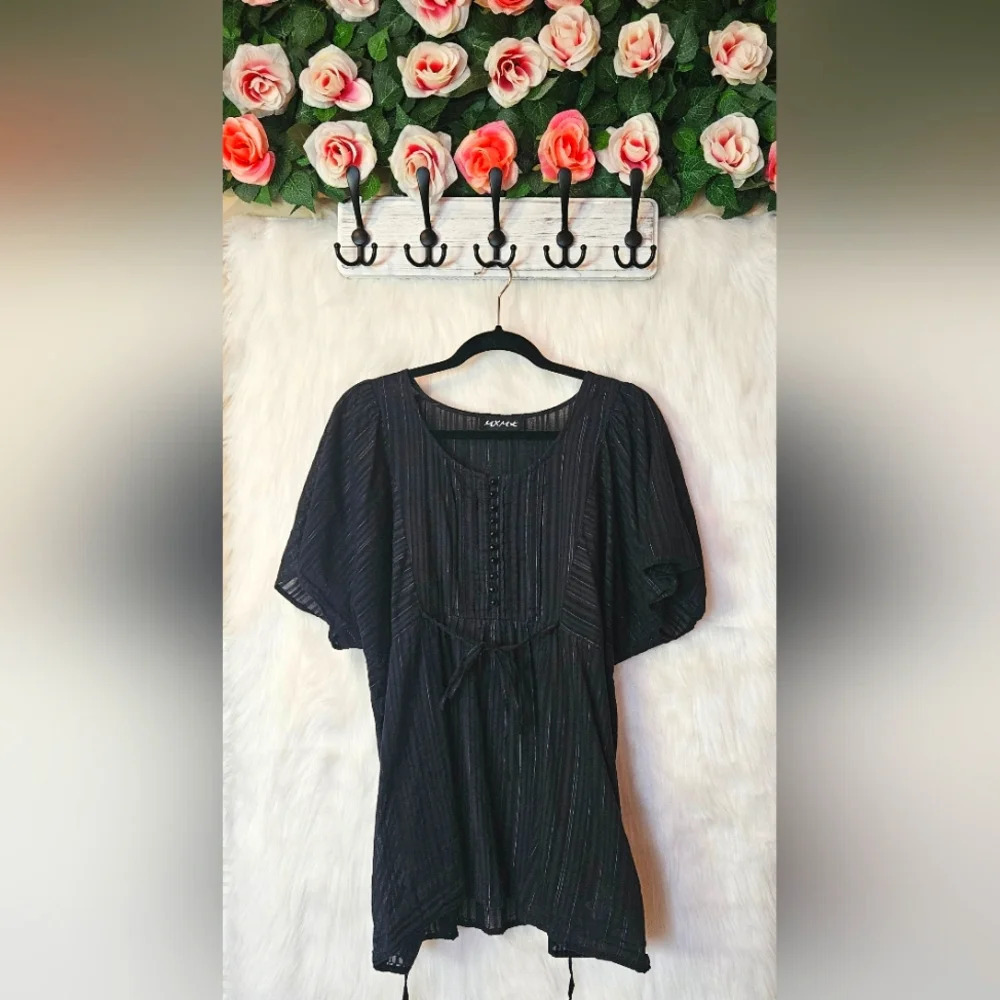 MXMK Black & Silver Pinstriped Tunic (NWOT)